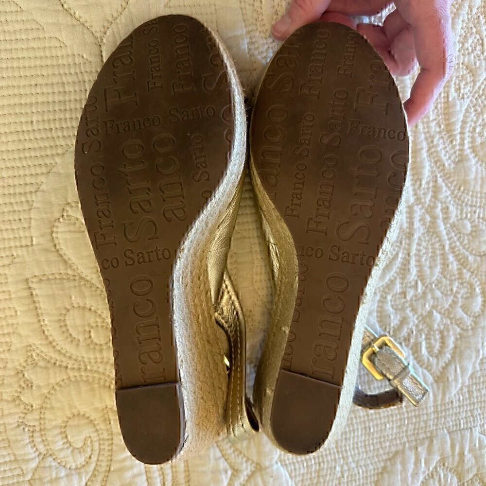 Franco Sarto LEATHER gold peep toe wedge sandals women size 8.5 M - Picture 6 of 7